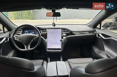 Лифтбек Tesla Model S 2018 в 