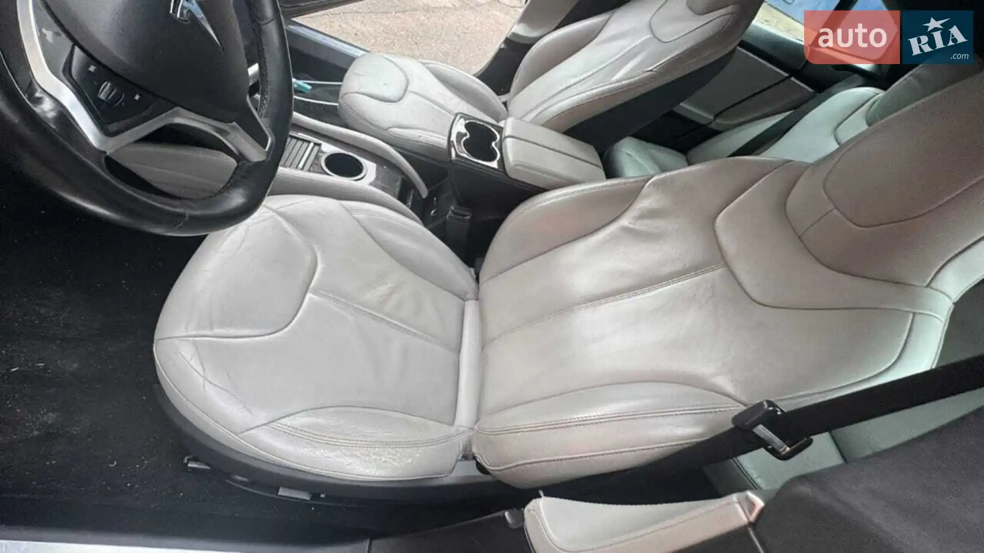 2015 Tesla Model S - мініатюра 2