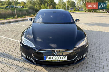 Лифтбек Tesla Model S 2013 в 