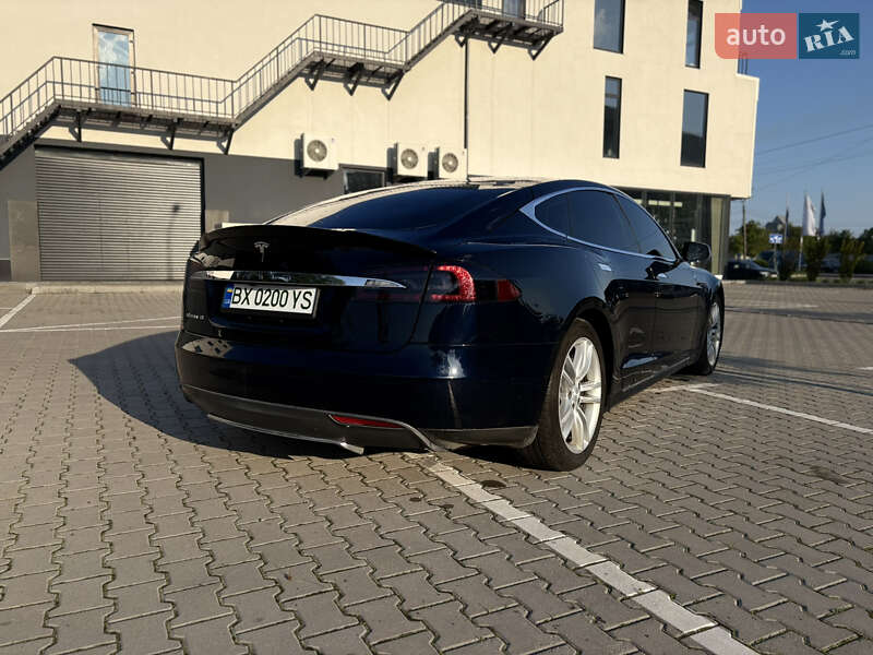 Лифтбек Tesla Model S 2013 в Хмельницком