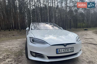 Лифтбек Tesla Model S 2020 в 