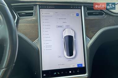 Лифтбек Tesla Model S 2017 в 