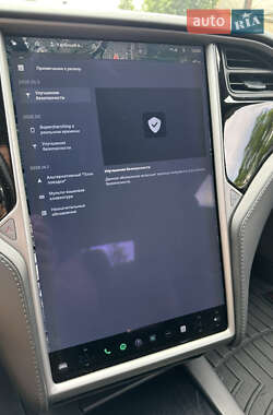 Лифтбек Tesla Model S 2018 в 