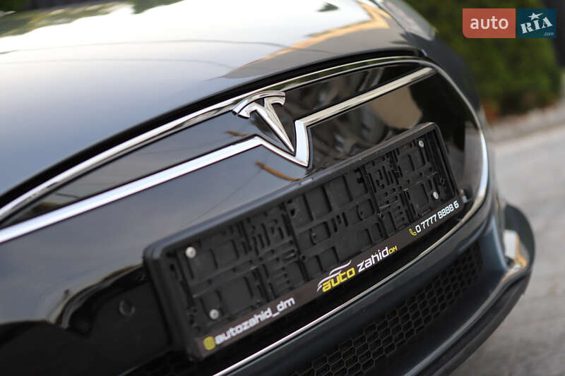 Лифтбек Tesla Model S 2014 в Дрогобыче