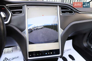 Лифтбек Tesla Model S 2014 в 