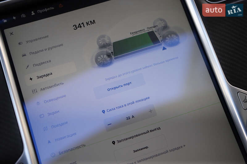 Лифтбек Tesla Model S 2014 в Дрогобыче