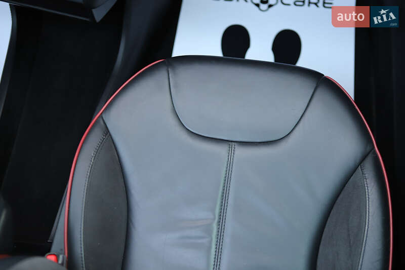 Лифтбек Tesla Model S 2014 в Дрогобыче