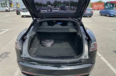 Ліфтбек Tesla Model S 2021 в 