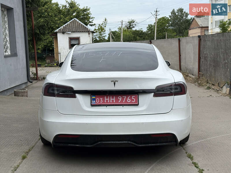 Лифтбек Tesla Model S 2021 в Владимире фото 7 Лифтбек Tesla Model S 2021 в Владимире