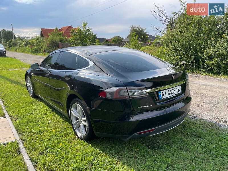 Лифтбек Tesla Model S 2013 в Киеве фото 7 Лифтбек Tesla Model S 2013 в Киеве