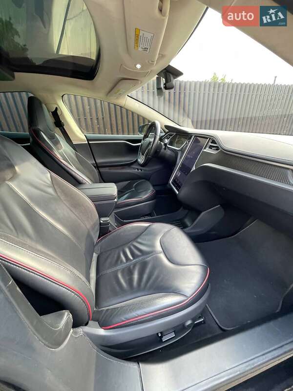 Лифтбек Tesla Model S 2013 в Киеве фото 14 Лифтбек Tesla Model S 2013 в Киеве
