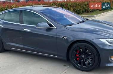 Ліфтбек Tesla Model S 2018 в 