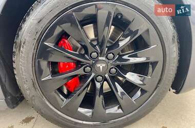Ліфтбек Tesla Model S 2018 в 