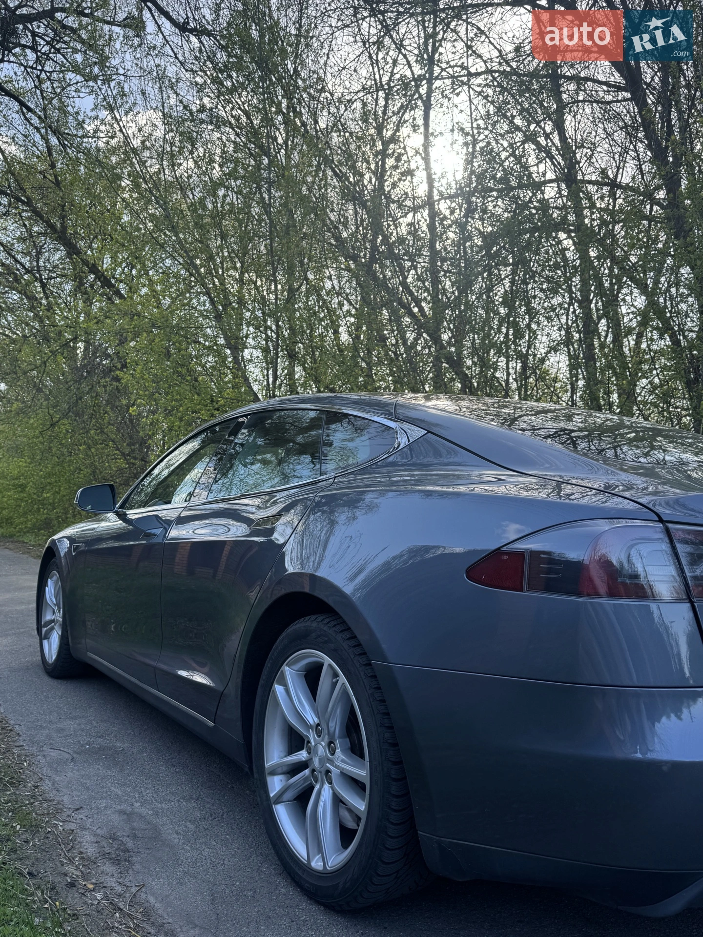 2014 Tesla Model S - мініатюра 5