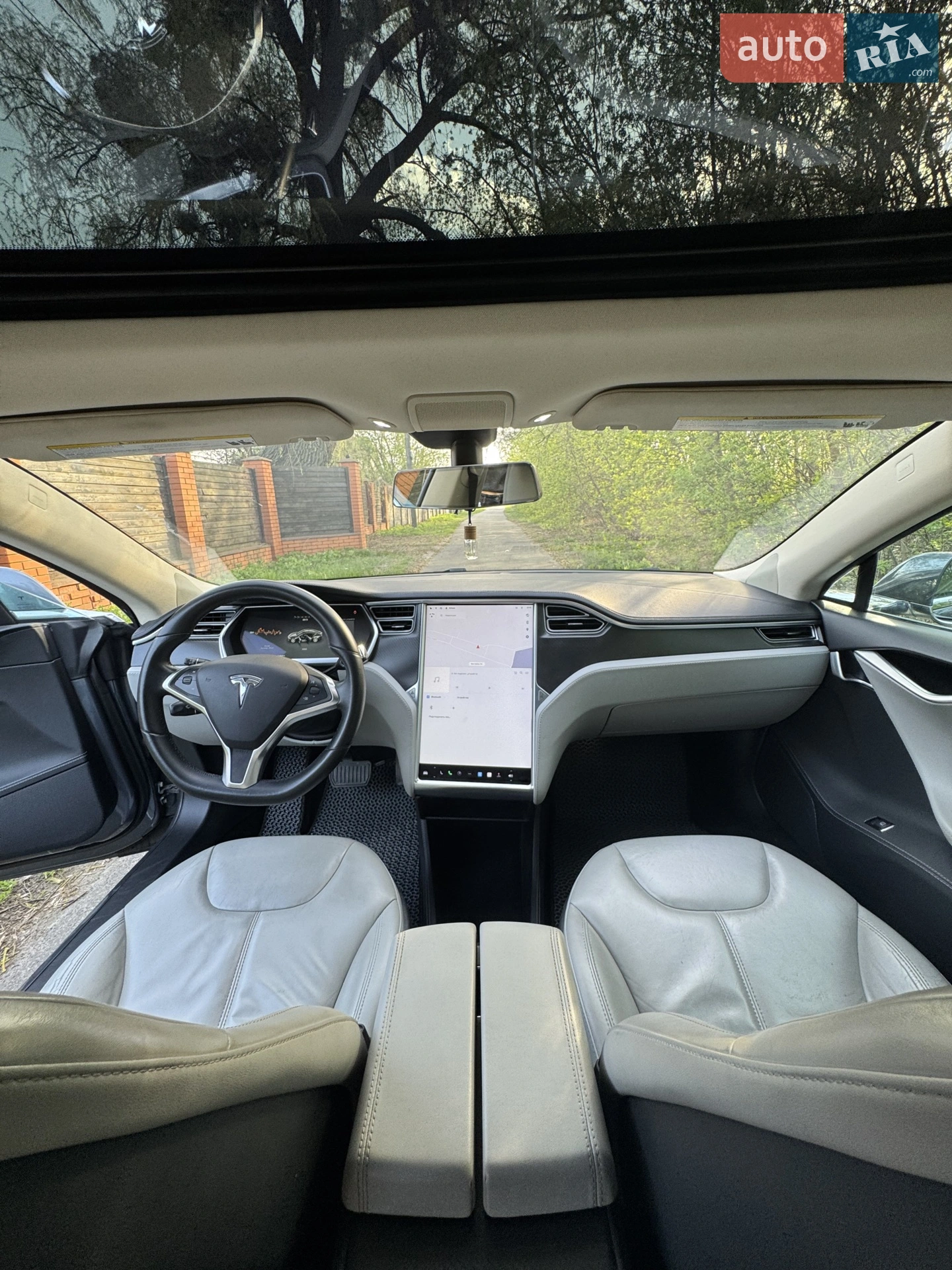 2014 Tesla Model S - мініатюра 10