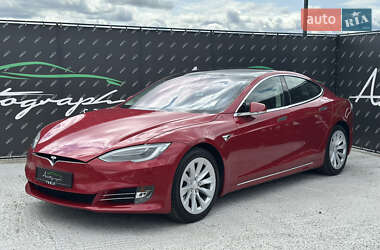 Ліфтбек Tesla Model S 2018 в Києві