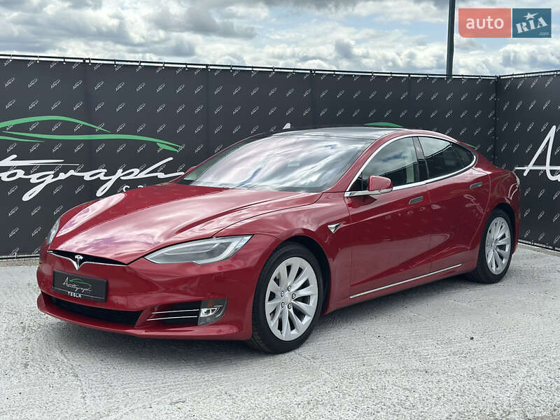 Ліфтбек Tesla Model S 2018 в Києві