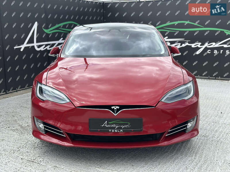 Ліфтбек Tesla Model S 2018 в Києві