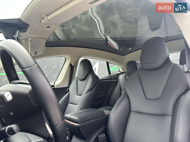 Ліфтбек Tesla Model S 2018 в Києві