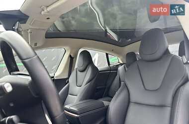 Лифтбек Tesla Model S 2018 в 