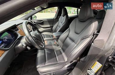 Ліфтбек Tesla Model S 2020 в 
