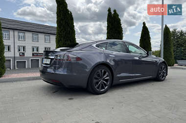 Ліфтбек Tesla Model S 2020 в 