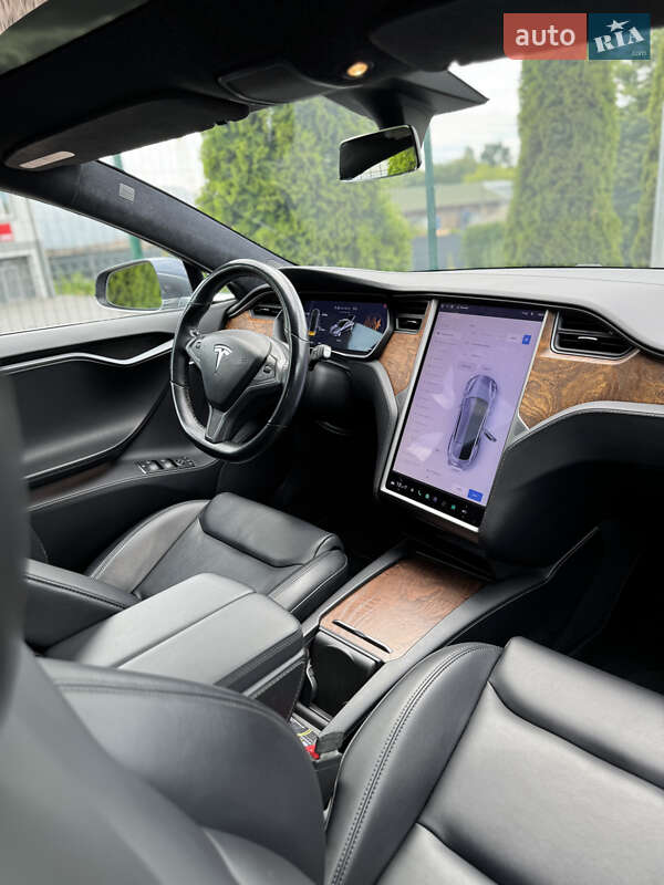 Ліфтбек Tesla Model S 2020 в Вінниці фото 28 Ліфтбек Tesla Model S 2020 в Вінниці
