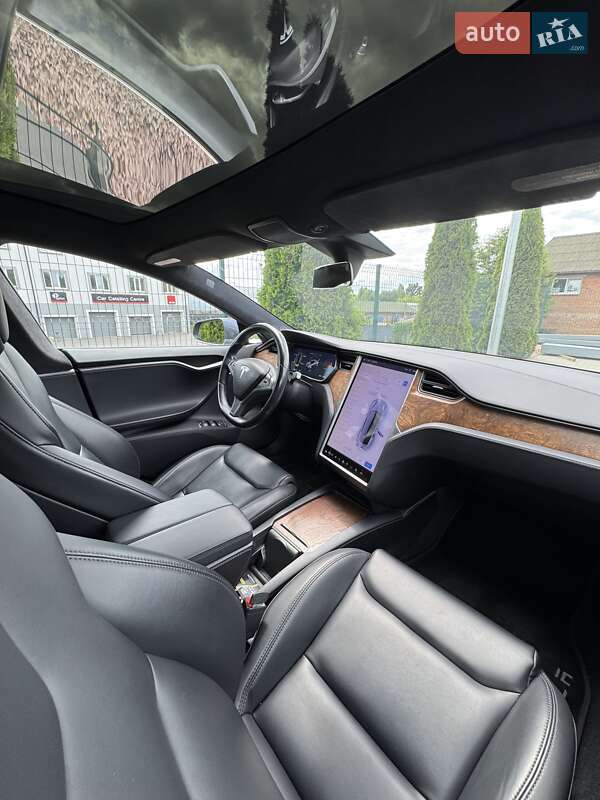 Ліфтбек Tesla Model S 2020 в Вінниці фото 31 Ліфтбек Tesla Model S 2020 в Вінниці