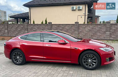 Лифтбек Tesla Model S 2017 в 