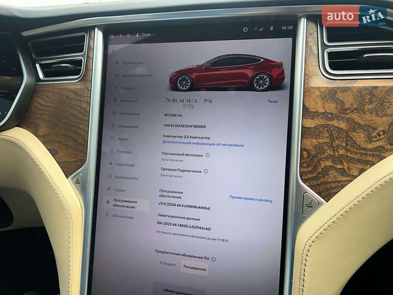 Лифтбек Tesla Model S 2017 в Ровно