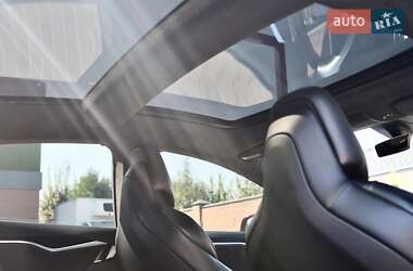 Ліфтбек Tesla Model S 2017 в 