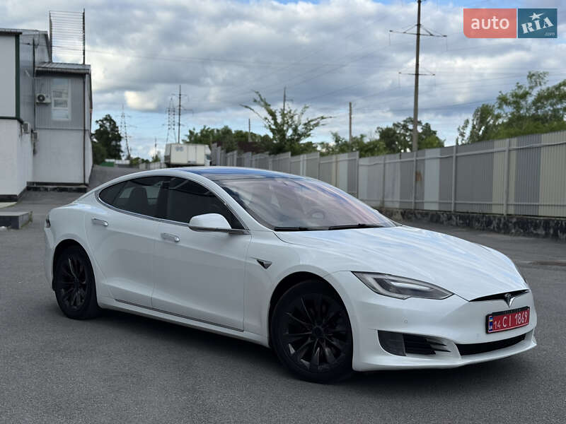 Лифтбек Tesla Model S 2017 в Виннице фото 6 Лифтбек Tesla Model S 2017 в Виннице
