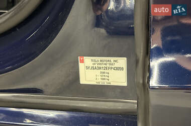 Лифтбек Tesla Model S 2014 в 