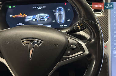 Лифтбек Tesla Model S 2014 в 