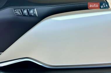 Лифтбек Tesla Model S 2018 в 