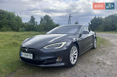 Лифтбек Tesla Model S 2016 в Бердичеве