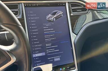 Лифтбек Tesla Model S 2016 в 