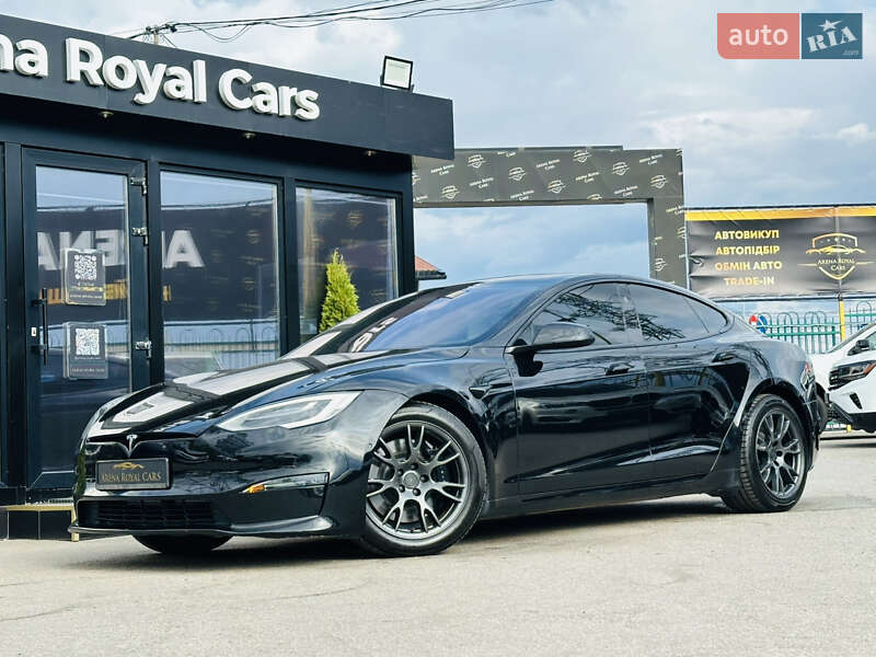 Лифтбек Tesla Model S 2022 в 