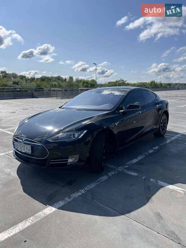 Лифтбек Tesla Model S 2013 в Киеве