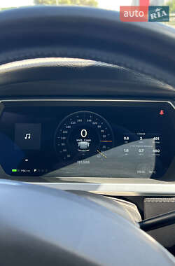 Лифтбек Tesla Model S 2013 в 