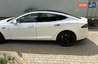 Ліфтбек Tesla Model S 2014 в 
