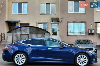Лифтбек Tesla Model S 2018 в 