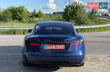 Лифтбек Tesla Model S 2016 в 