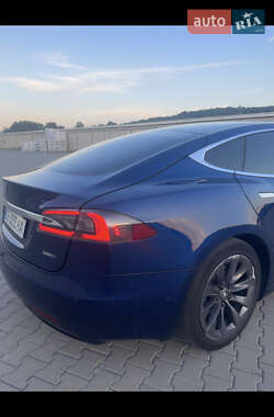Лифтбек Tesla Model S 2018 в 
