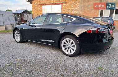 Лифтбек Tesla Model S 2018 в 