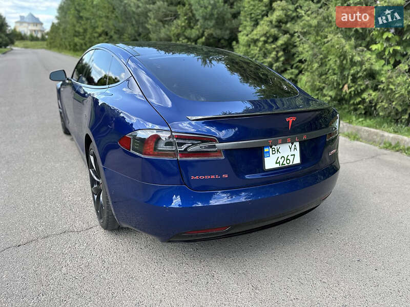 Ліфтбек Tesla Model S 2016 в Рівному фото 10 Ліфтбек Tesla Model S 2016 в Рівному