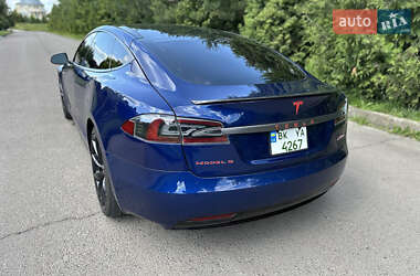 Ліфтбек Tesla Model S 2016 в 