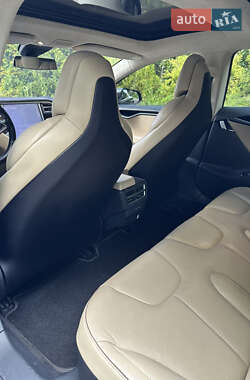 Ліфтбек Tesla Model S 2016 в 