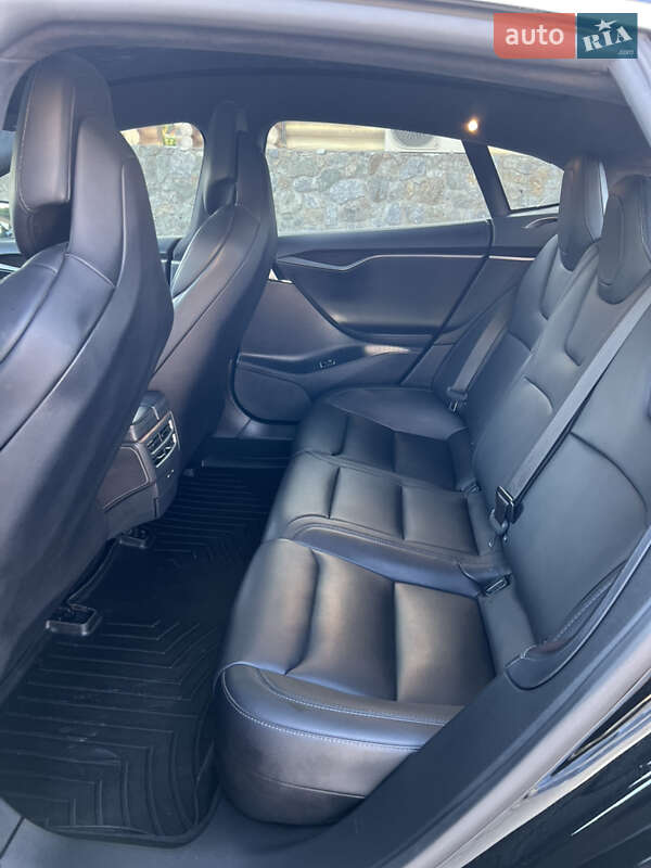 Лифтбек Tesla Model S 2018 в Калиновке