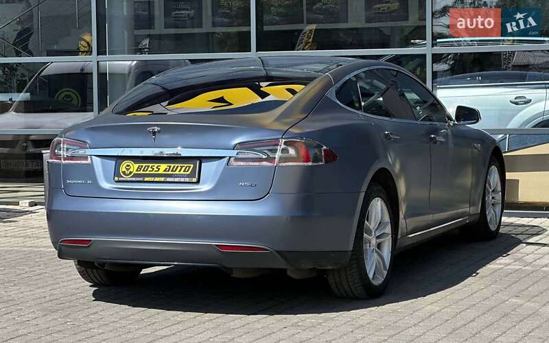 Лифтбек Tesla Model S 2015 в Ивано-Франковске
